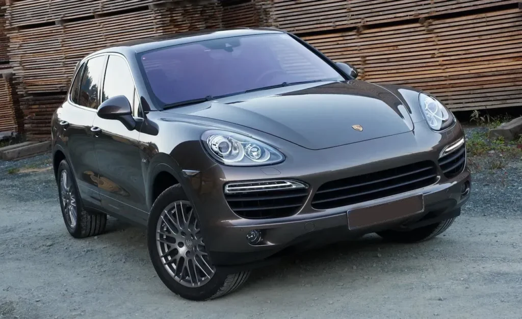 Auto___Porsche_New_Porsche_Cayenne